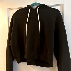 New Gap cropped hoodie Unisex size Medium